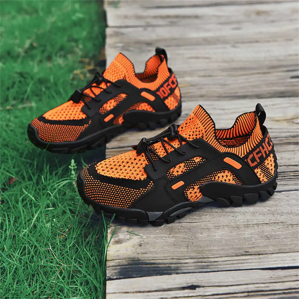 Vintage Collectible Stores - Sepatu olahraga pria, ukuran 43 ukuran