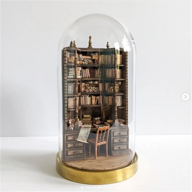 Dekorasi Rak Buku Miniatur den - Vintage And Collectible Books ulasan dan harga