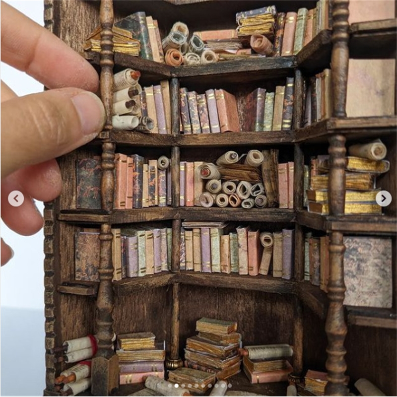 Dekorasi Rak Buku Miniatur den - Vintage And Collectible Books ulasan dan harga